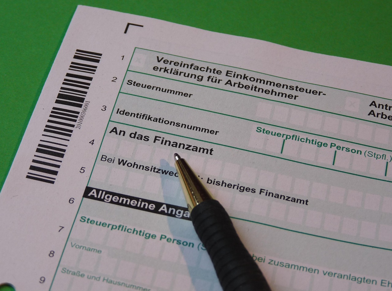 découvrez des stratégies efficaces d'optimisation fiscale pour réduire vos impôts légalement et maximiser vos économies.