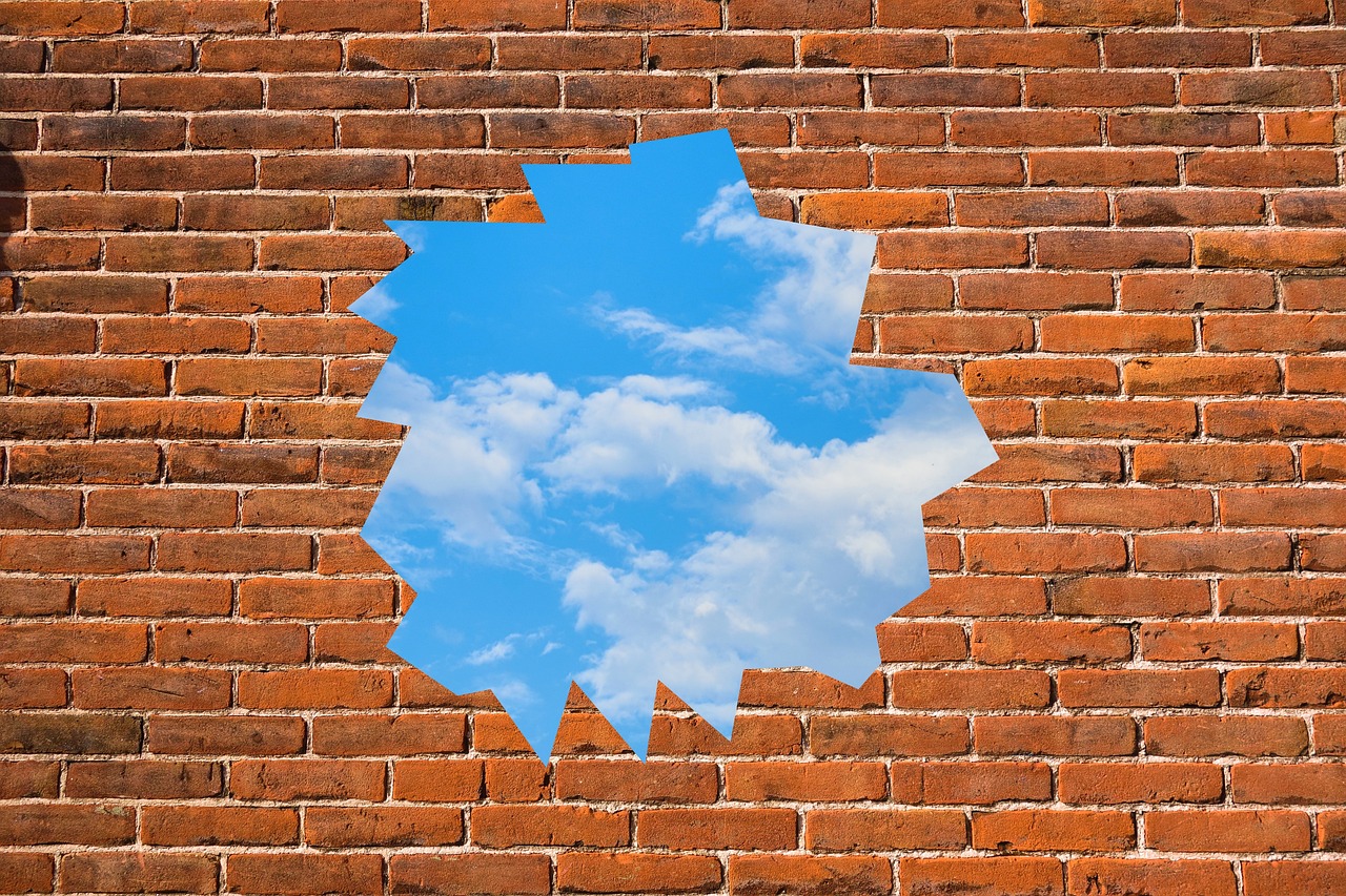 Pourquoi l'innovation ouverte est-elle devenue un levier de croissance indispensable ? découvrez les principes et avantages de l'open innovation pour stimuler la collaboration, favoriser la créativité et accélérer le développement de nouvelles solutions au sein de votre entreprise.
